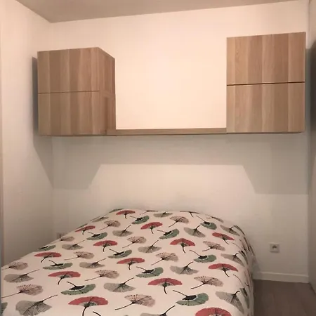 : 4-6 Personnes Moderne, Tout Confort.